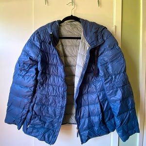 Blue down puffer Calvin Klein coat. Size L. Lightweight and in good condition.
